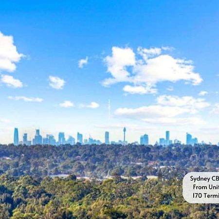 Modern 2 Bedroom & 2 Bathroom Apartment With Stunning Sydney Cbd & Skyline Views! 利物浦 外观 照片